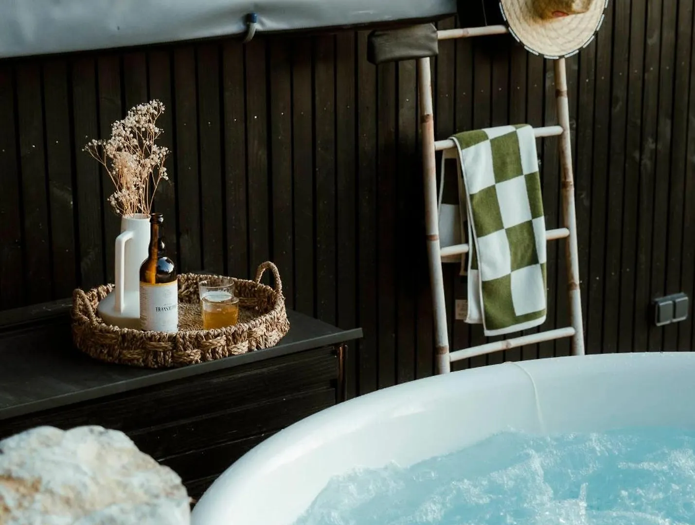 Ecolodge Acme Jacuzzi Vue Lac Angon 0*,  France