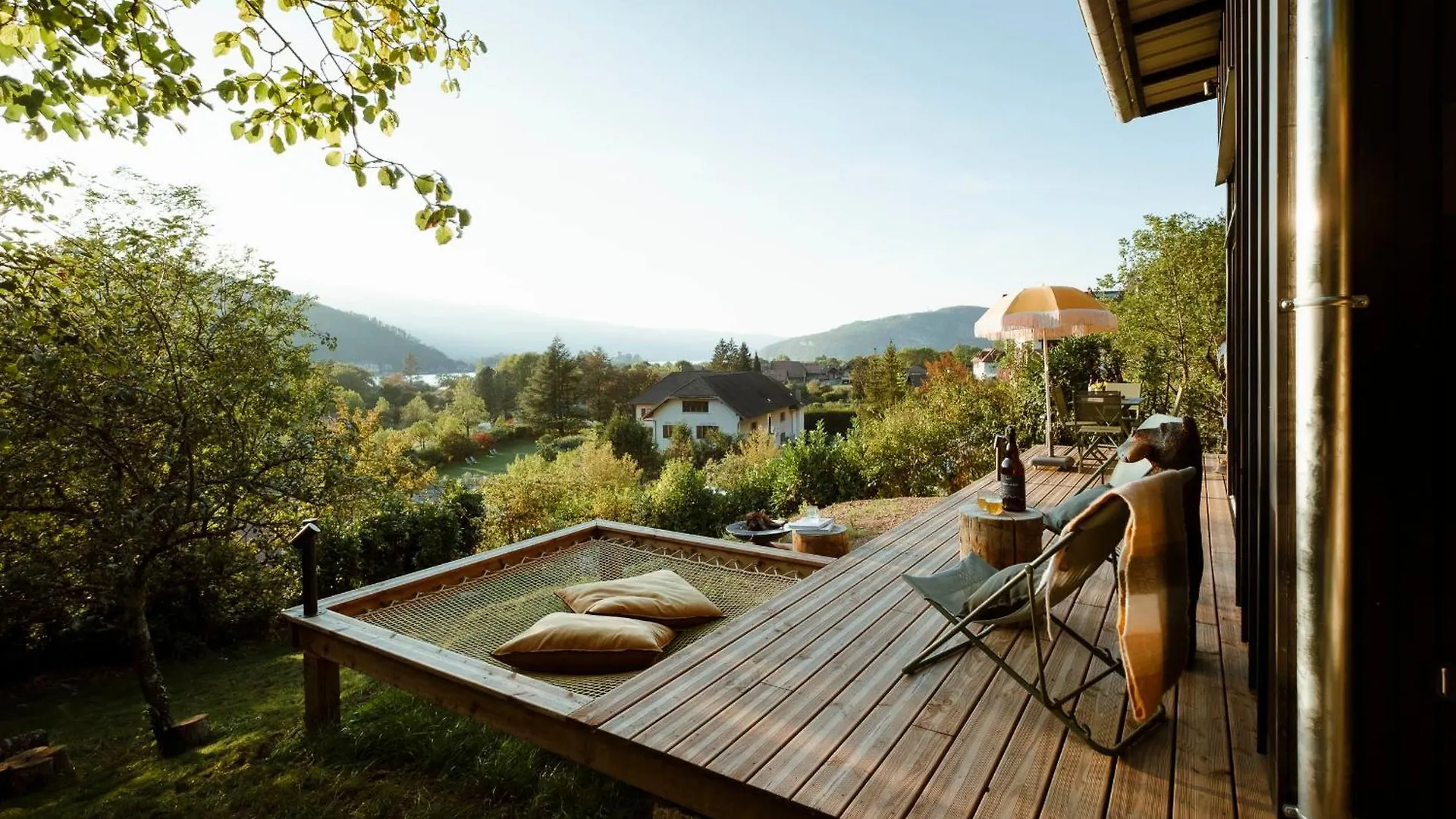 Ecolodge Acme Jacuzzi Vue Lac contacts